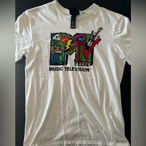 Like new MTV throw back tshirt